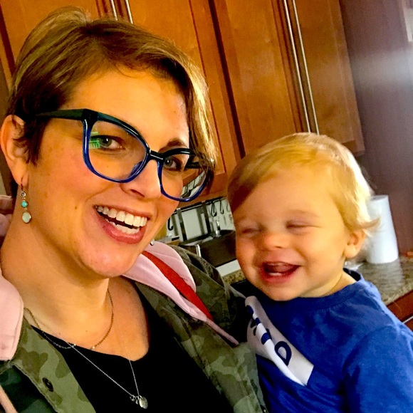 Meet your Posher, Allison - Picture 1 of 1